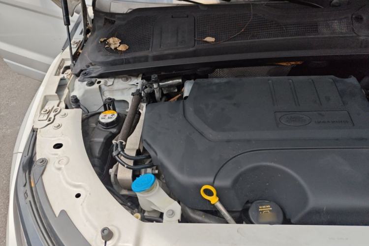 Used Land Rover Range Evoque 2018 240PS PURE Style Edition Engine Bay Right