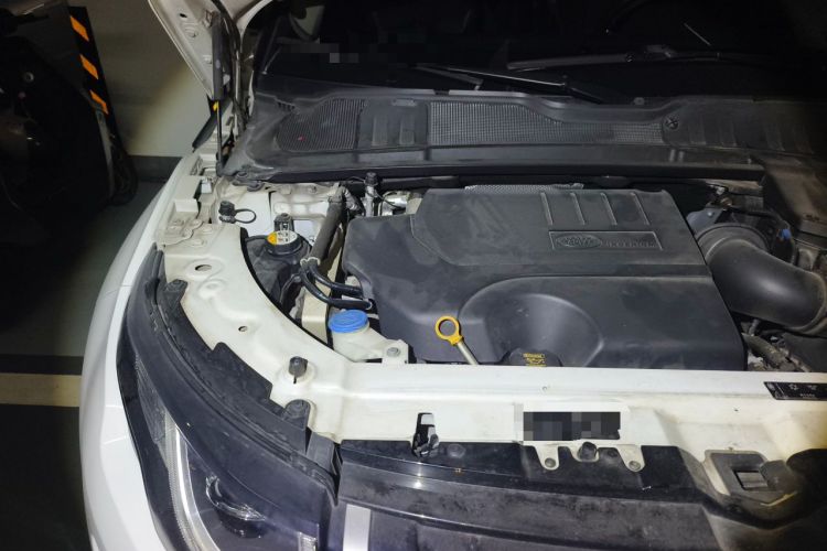 Used Land Rover Range Evoque 2018 240 PS SE DYNAMIC Smart Edition Engine Bay Right