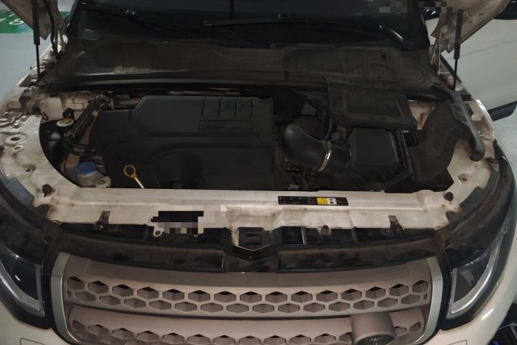Used Land Rover Range Evoque 2018 240 PS SE Smart Brilliance Edition Engine Bay