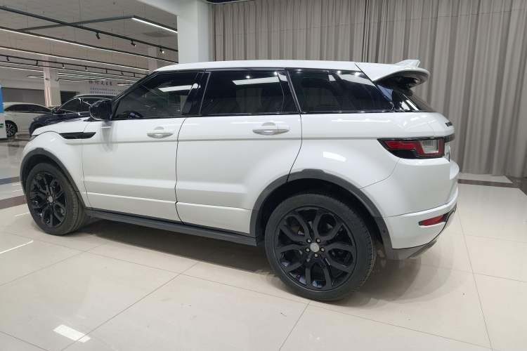 Used Land Rover Range Evoque 2018 240 PS SE DYNAMIC Smart Edition Exterior 1