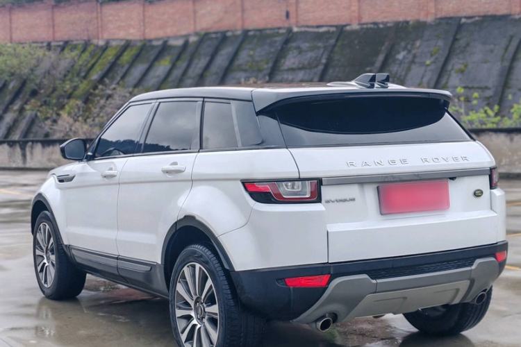 Used Land Rover Range Evoque 2018 240 PS SE Smart Brilliance Edition Exterior 1