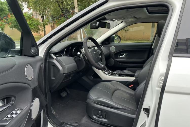 Used Land Rover Range Evoque 2018 240 PS SE Smart Brilliance Edition Exterior 11