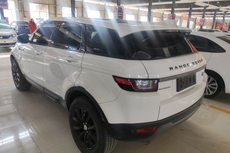 Used Land Rover Range Evoque 2018 200PS PURE New Fashion Edition Exterior 2