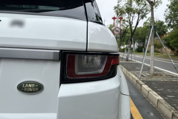 Used Land Rover Range Evoque 2018 240 PS SE Smart Brilliance Edition Exterior 2