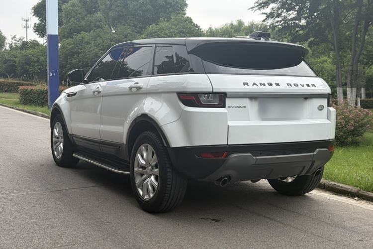 Used Land Rover Range Evoque 2018 240PS PURE Style Edition Exterior 2