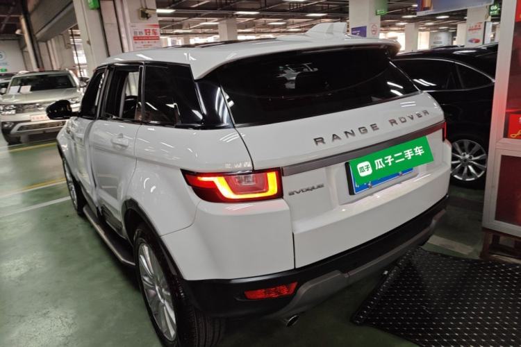 Used Land Rover Range Evoque 2018 240 PS SE Smart Brilliance Edition Exterior 2