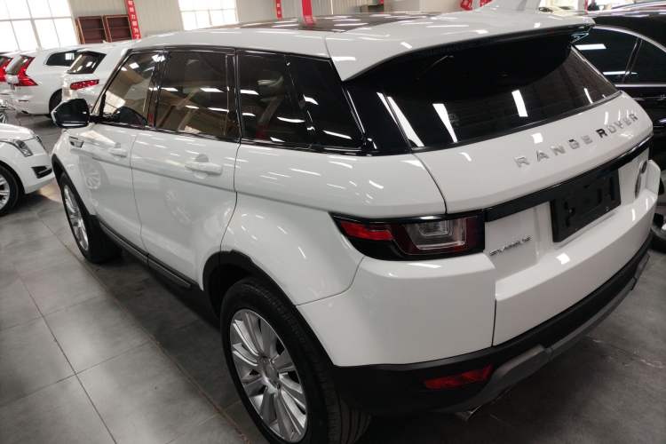 Used Land Rover Range Evoque 2018 240 PS SE Smart Brilliance Edition Exterior 3