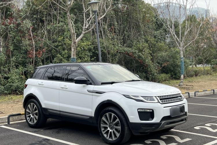 Used Land Rover Range Evoque 2018 240 PS SE Smart Brilliance Edition Exterior 3