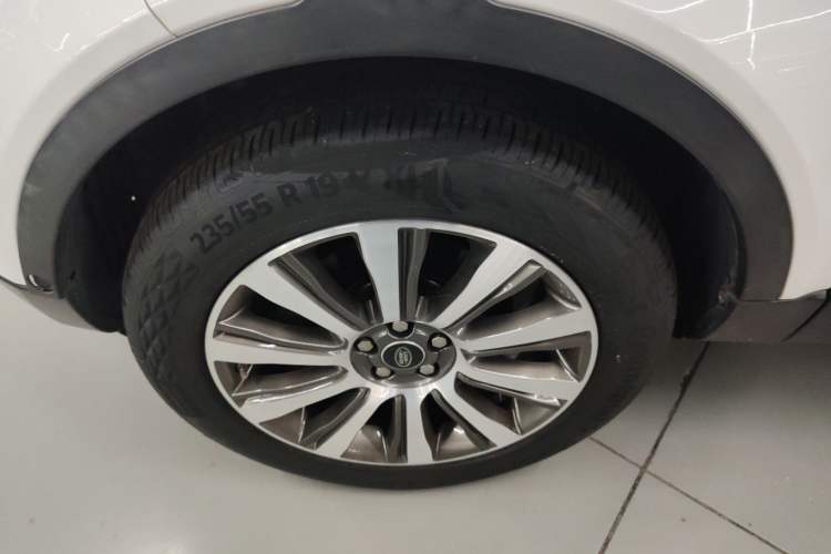Used Land Rover Range Evoque 2018 240 PS SE Smart Brilliance Edition Exterior 3