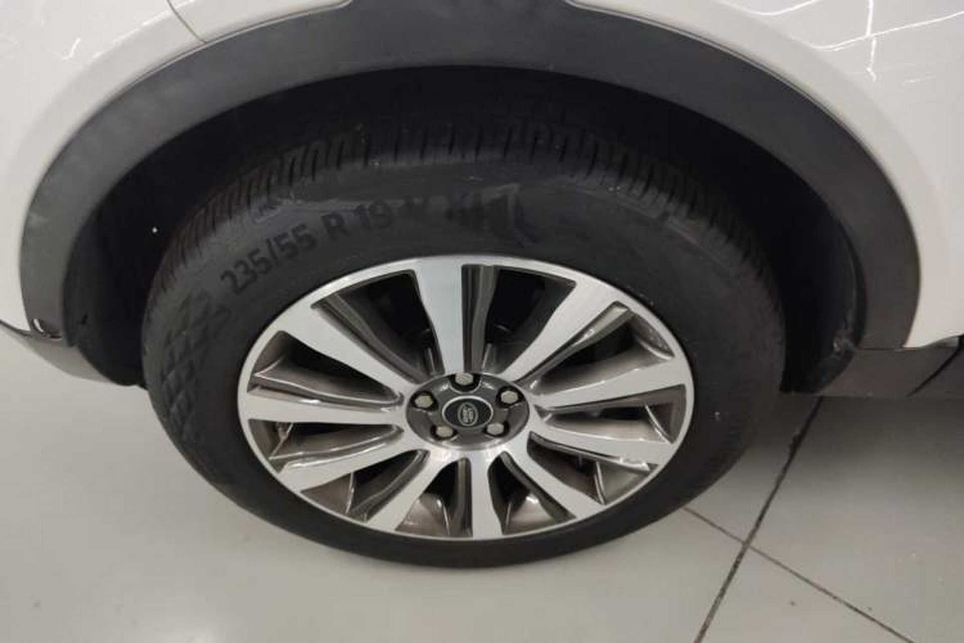 Used Land Rover Range Evoque 2018 240 PS SE Smart Brilliance Edition Exterior 3