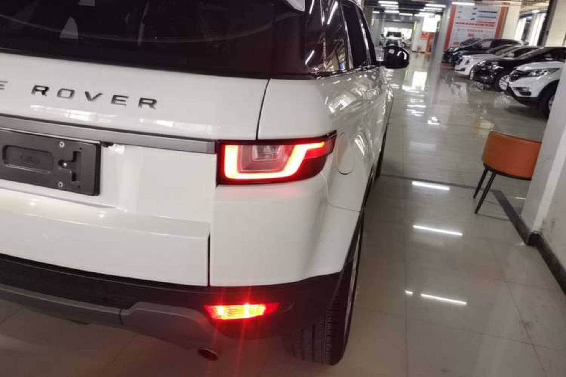 Used Land Rover Range Evoque 2018 240 PS SE Smart Brilliance Edition Exterior 3