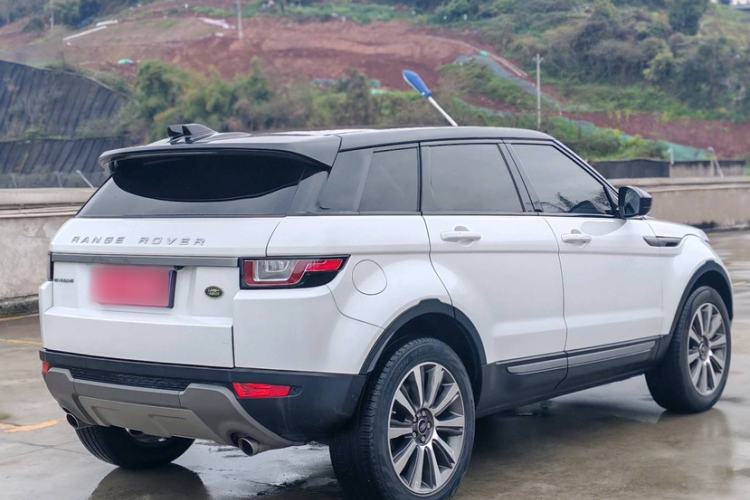 Used Land Rover Range Evoque 2018 240 PS SE Smart Brilliance Edition Exterior 3
