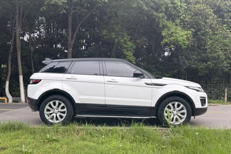 Used Land Rover Range Evoque 2018 240PS PURE Style Edition Exterior 3