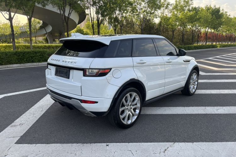 Used Land Rover Range Evoque 2018 240 PS SE DYNAMIC Smart Edition Exterior 4