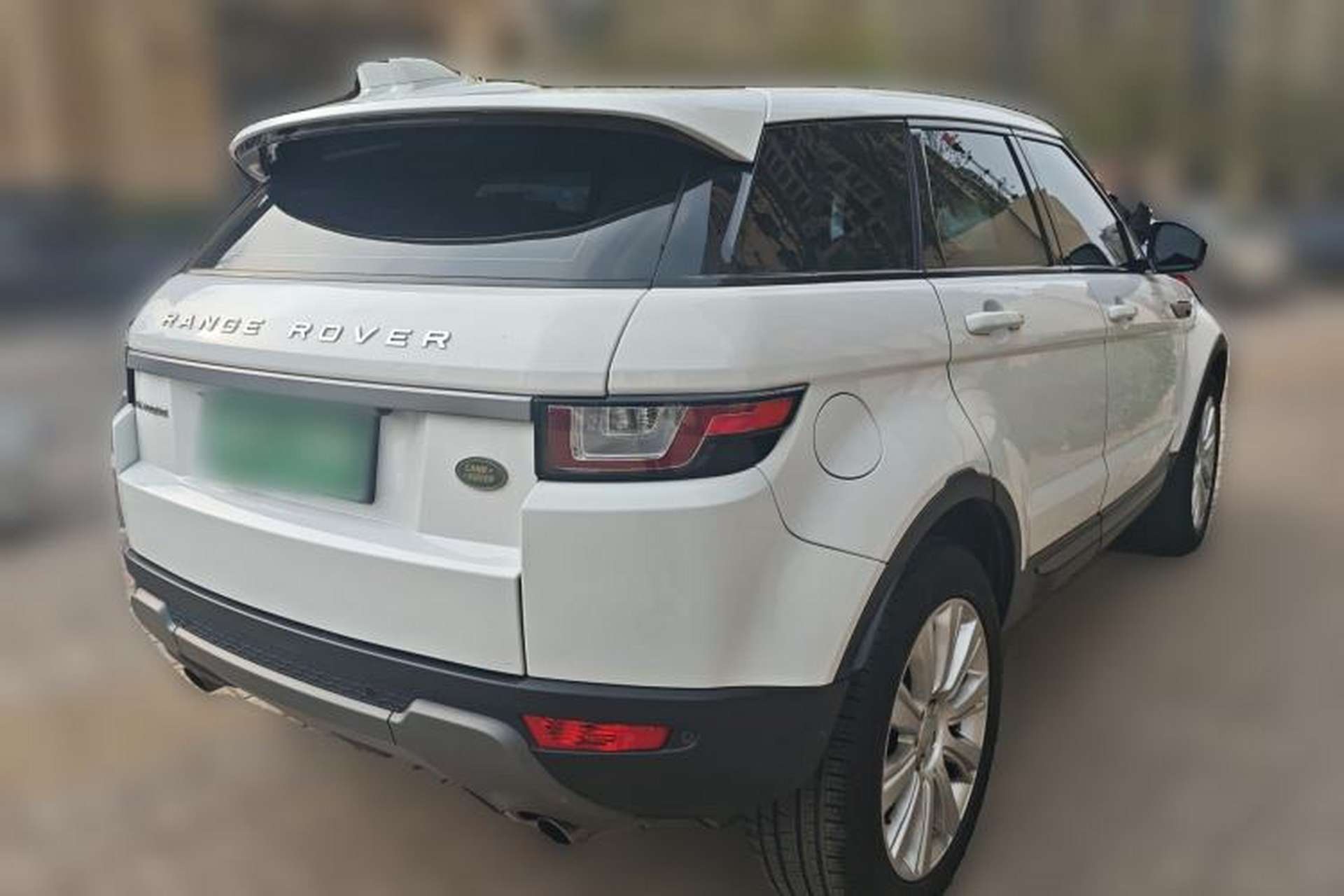Used Land Rover Range Evoque 2018 240 PS SE Smart Brilliance Edition Exterior 5