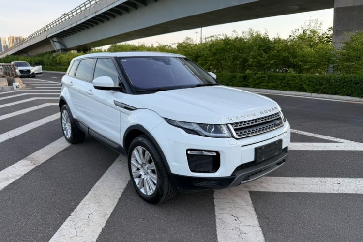 Used Land Rover Range Evoque 2018 240 PS SE Smart Brilliance Edition Exterior 5