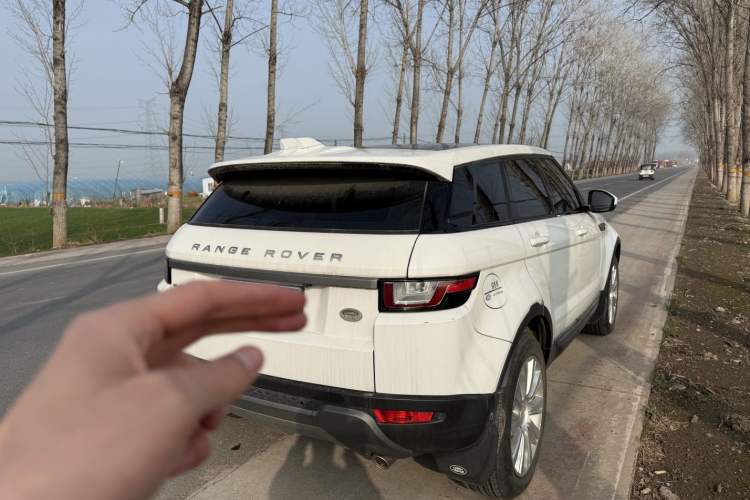 Used Land Rover Range Evoque 2018 240 PS SE Smart Brilliance Edition Exterior 5