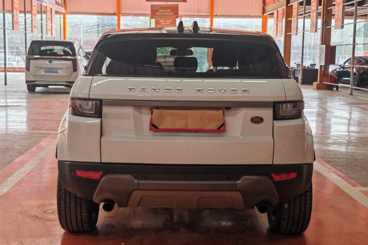Used Land Rover Range Evoque 2018 240 PS SE Smart Brilliance Edition Exterior 6