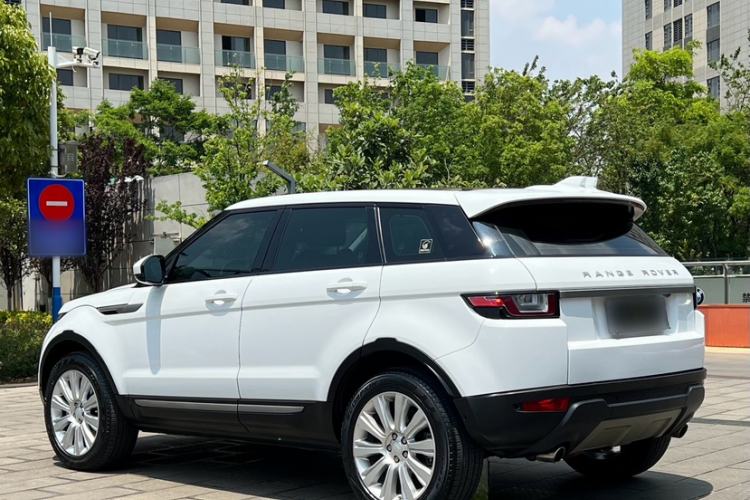 Used Land Rover Range Evoque 2018 240 PS SE Smart Brilliance Edition Exterior 6
