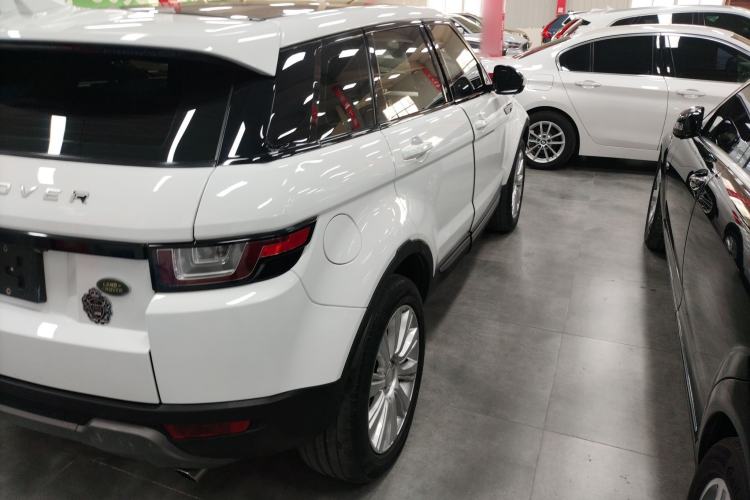 Used Land Rover Range Evoque 2018 240 PS SE Smart Brilliance Edition Exterior 6