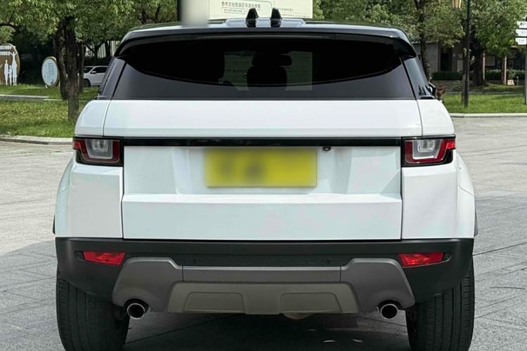 Used Land Rover Range Evoque 2018 240 PS SE Smart Brilliance Edition Exterior 7