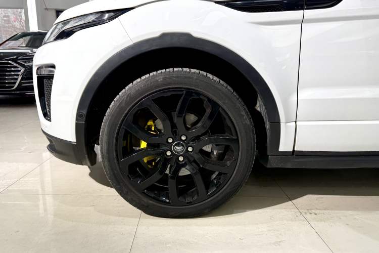 Used Land Rover Range Evoque 2018 240 PS SE DYNAMIC Smart Edition Exterior 7