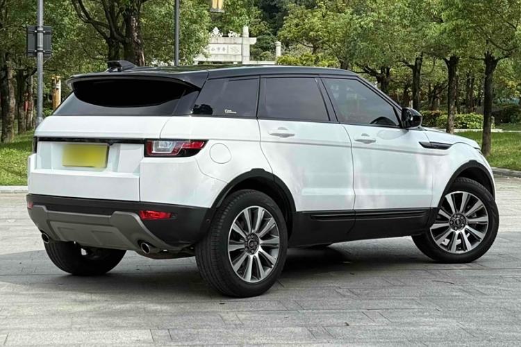 Used Land Rover Range Evoque 2018 240 PS SE Smart Brilliance Edition Exterior 9