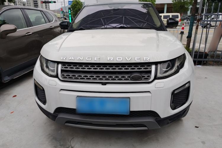 Used Land Rover Range Evoque 2018 240 PS SE Smart Brilliance Edition Front
