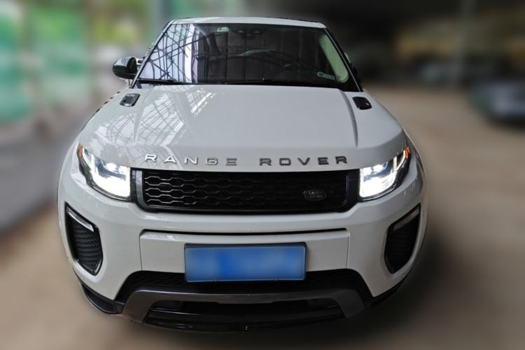 Used Land Rover Range Evoque 2018 240 PS HSE DYNAMIC All-Wheel Drive Edition Front