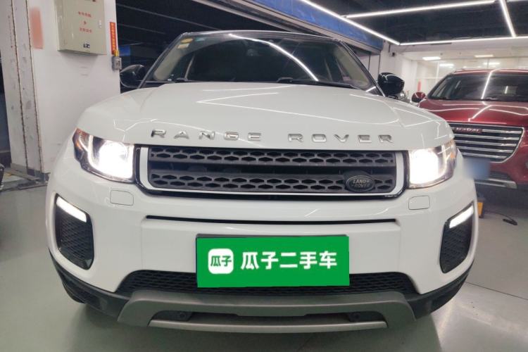 Used Land Rover Range Evoque 2018 240 PS SE Smart Brilliance Edition Front