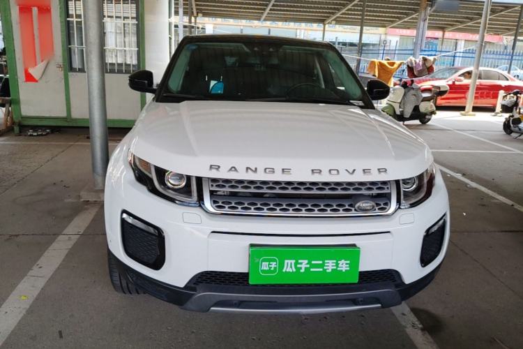 Used Land Rover Range Evoque 2018 240 PS SE Smart Brilliance Edition Front