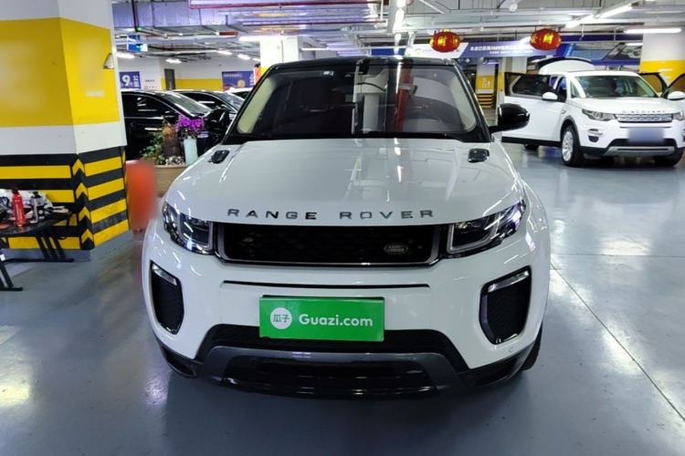 Used Land Rover Range Evoque 2018 240 PS HSE DYNAMIC All-Wheel Drive Edition Front