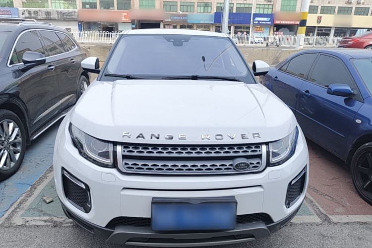 Used Land Rover Range Evoque 2018 240 PS SE Smart Brilliance Edition Front