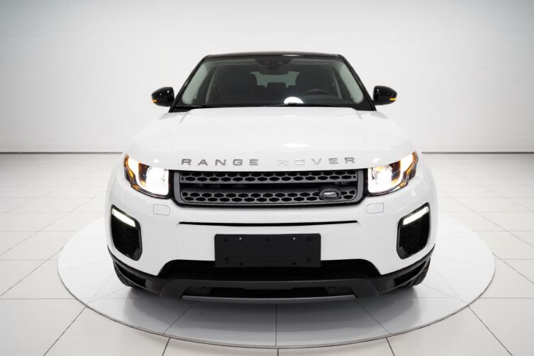 Used Land Rover Range Evoque 2018 240PS PURE Style Edition Front