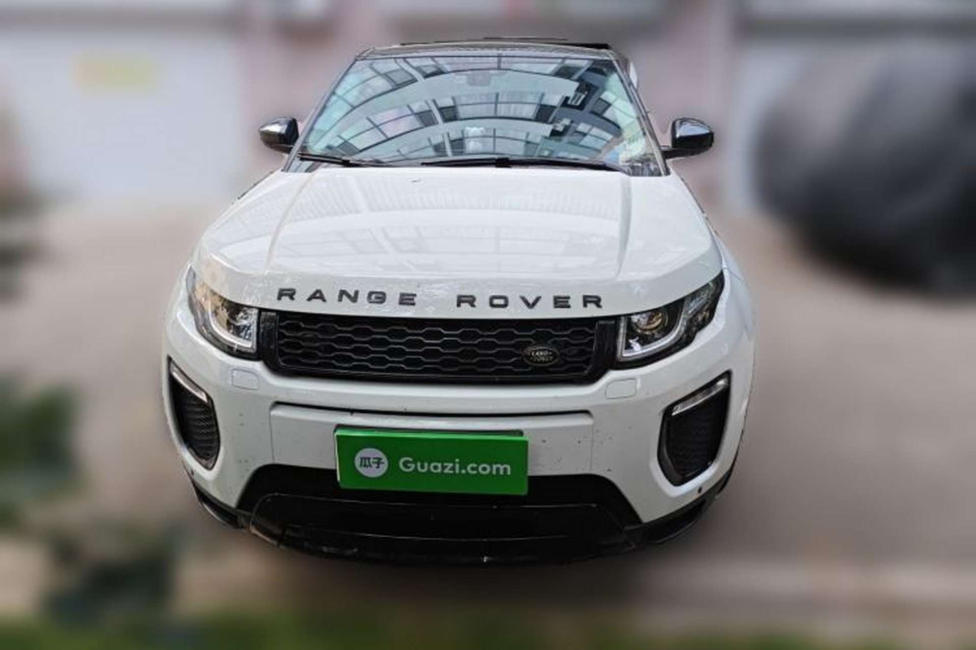 Used Land Rover Range Evoque 2018 240 PS SE Smart Brilliance Edition Front
