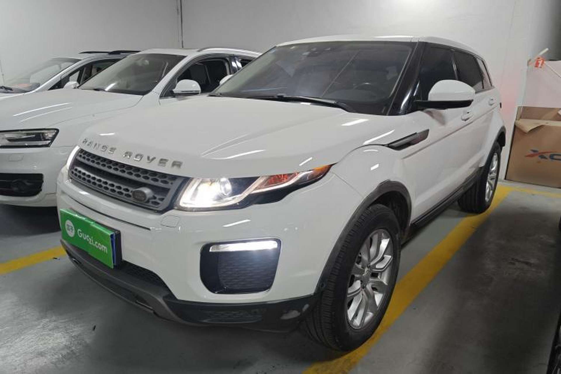 Used Land Rover Range Evoque 2018 240PS PURE Style Edition Front Left 45 Deg