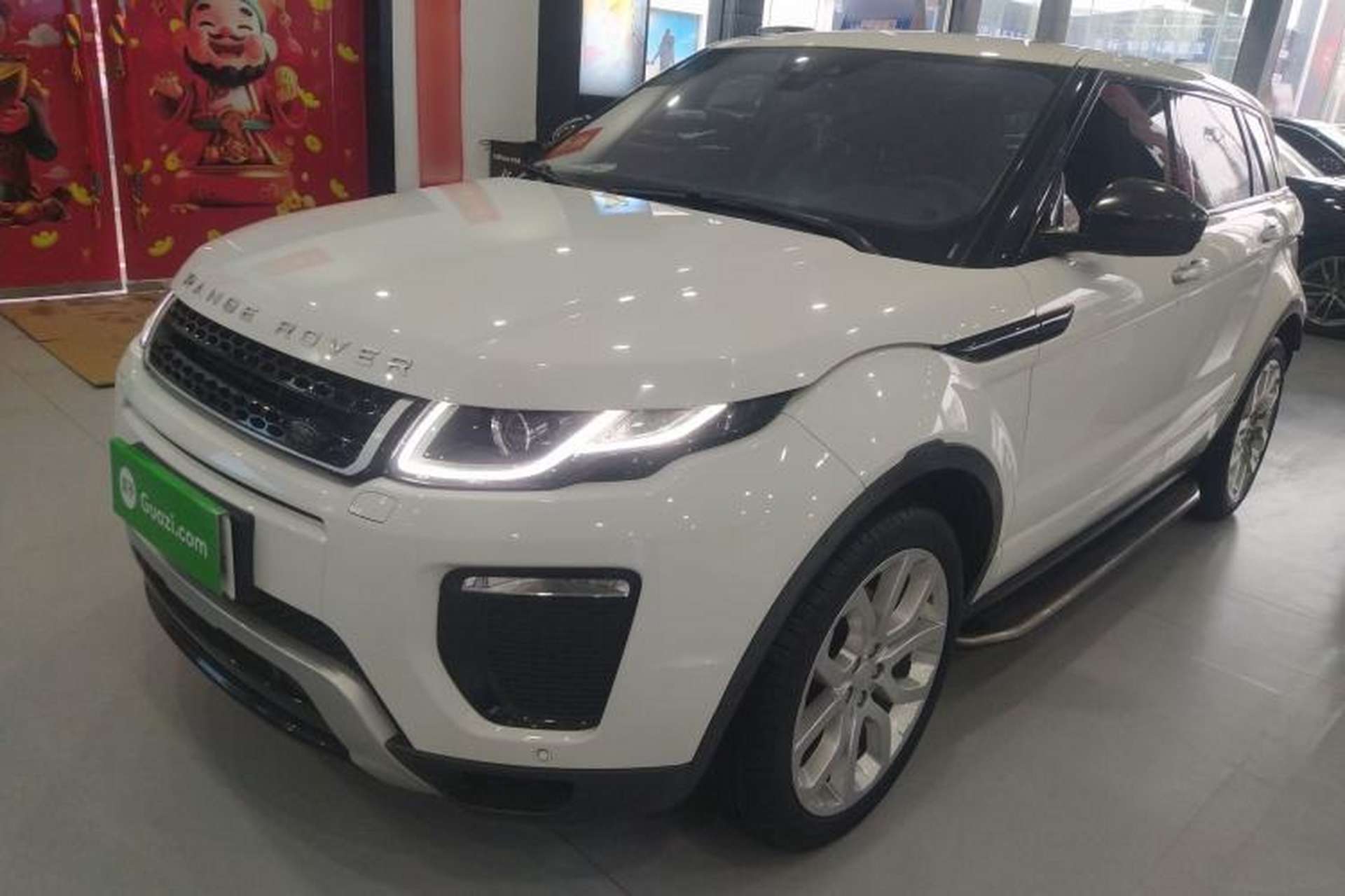 Used Land Rover Range Evoque 2018 240 PS SE DYNAMIC Smart Edition Front Left 45 Deg