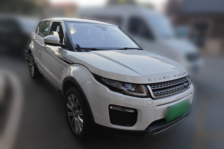Used Land Rover Range Evoque 2018 240 PS SE Smart Brilliance Edition Front Right 45 Deg