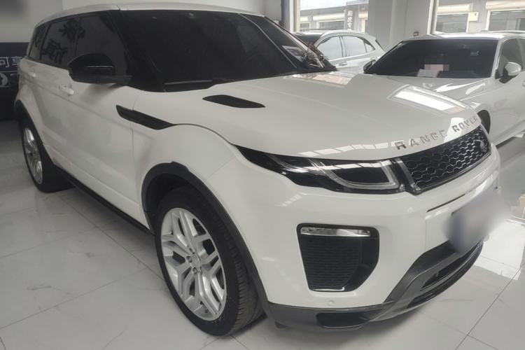 Used Land Rover Range Evoque 2018 240 PS HSE DYNAMIC All-Wheel Drive Edition Front Right 45 Deg