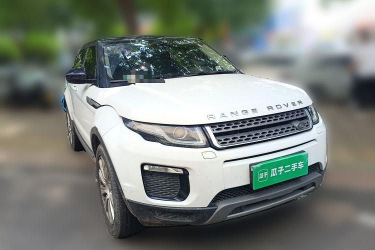 Used Land Rover Range Evoque 2018 240 PS SE Smart Brilliance Edition Front Right 45 Deg