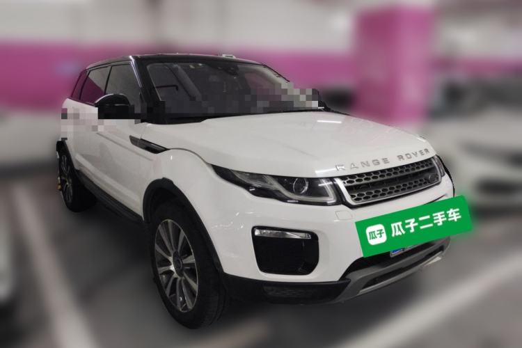 Used Land Rover Range Evoque 2018 240 PS SE Smart Brilliance Edition Front Right 45 Deg