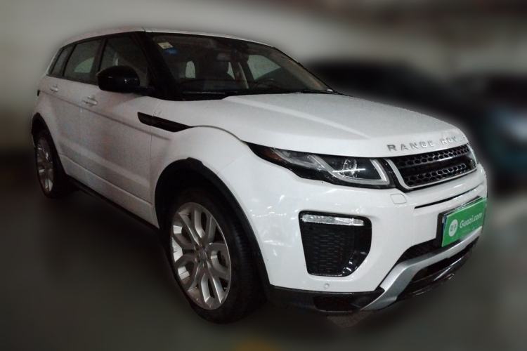 Used Land Rover Range Evoque 2018 240 PS SE DYNAMIC Smart Edition Front Right 45 Deg