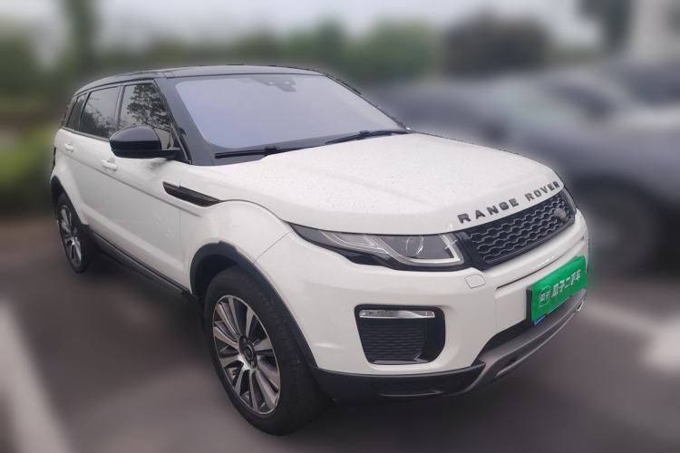 Used Land Rover Range Evoque 2018 240 PS SE Smart Brilliance Edition Front Right 45 Deg