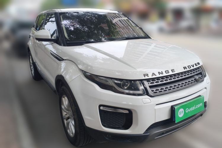 Used Land Rover Range Evoque 2018 240PS PURE Style Edition Front Right 45 Deg
