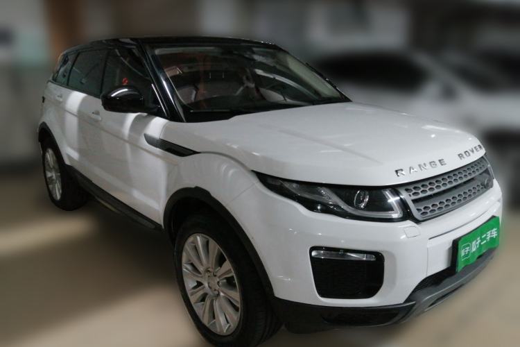 Used Land Rover Range Evoque 2018 240PS PURE Style Edition Front Right 45 Deg
