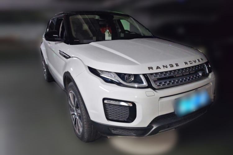 Used Land Rover Range Evoque 2018 240 PS SE Smart Brilliance Edition Front Right 45 Deg