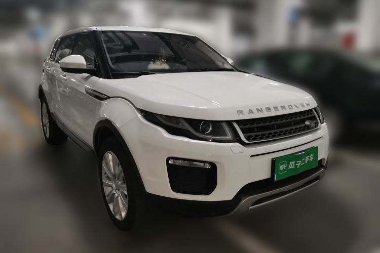 Used Land Rover Range Evoque 2018 240 PS SE Smart Brilliance Edition Front Right 45 Deg