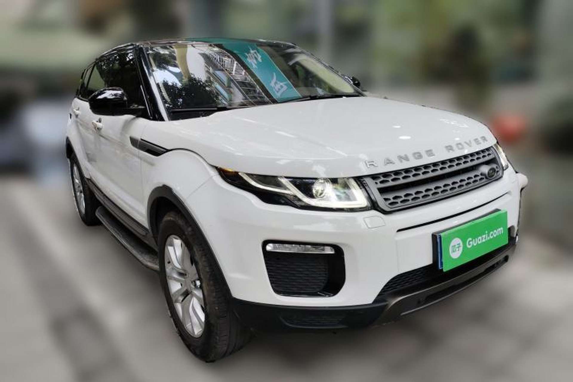 Used Land Rover Range Evoque 2018 240PS PURE Style Edition Front Right 45 Deg