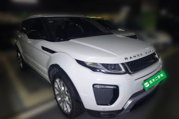Used Land Rover Range Evoque 2018 240 PS SE DYNAMIC Smart Edition Front Right 45 Deg