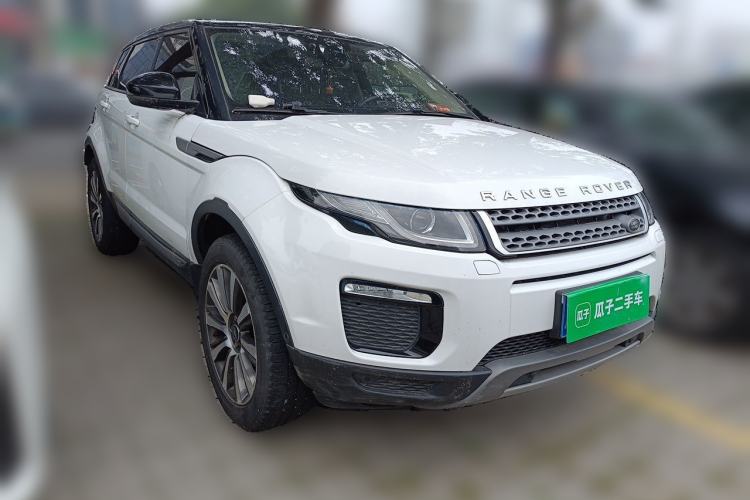 Used Land Rover Range Evoque 2018 240 PS SE Smart Brilliance Edition Front Right 45 Deg